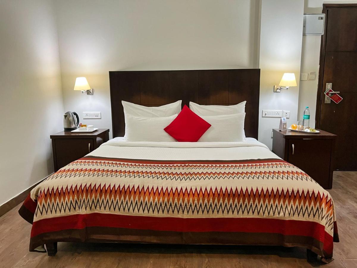 The Orion Express Hotel Jaipur Bagian luar foto