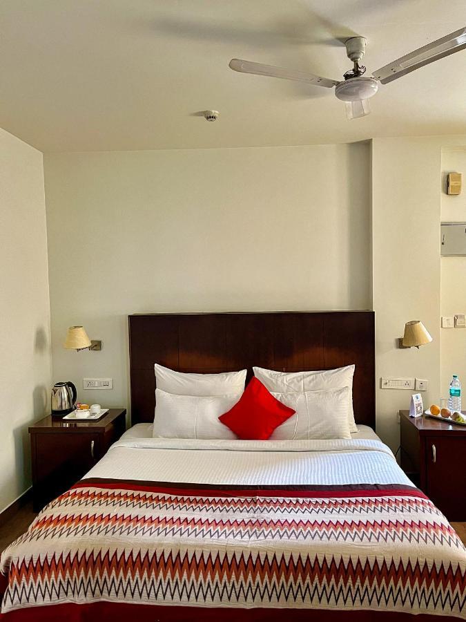 The Orion Express Hotel Jaipur Bagian luar foto