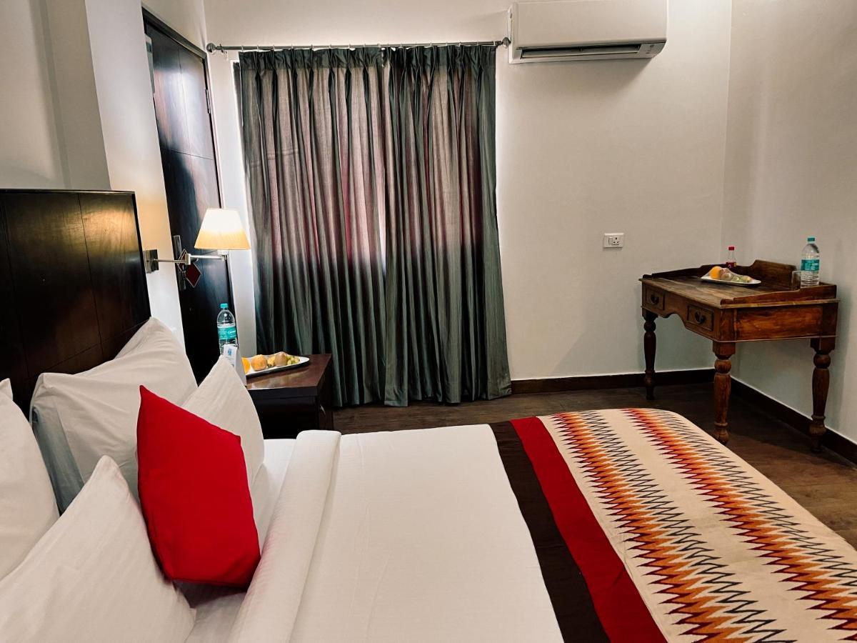 The Orion Express Hotel Jaipur Bagian luar foto