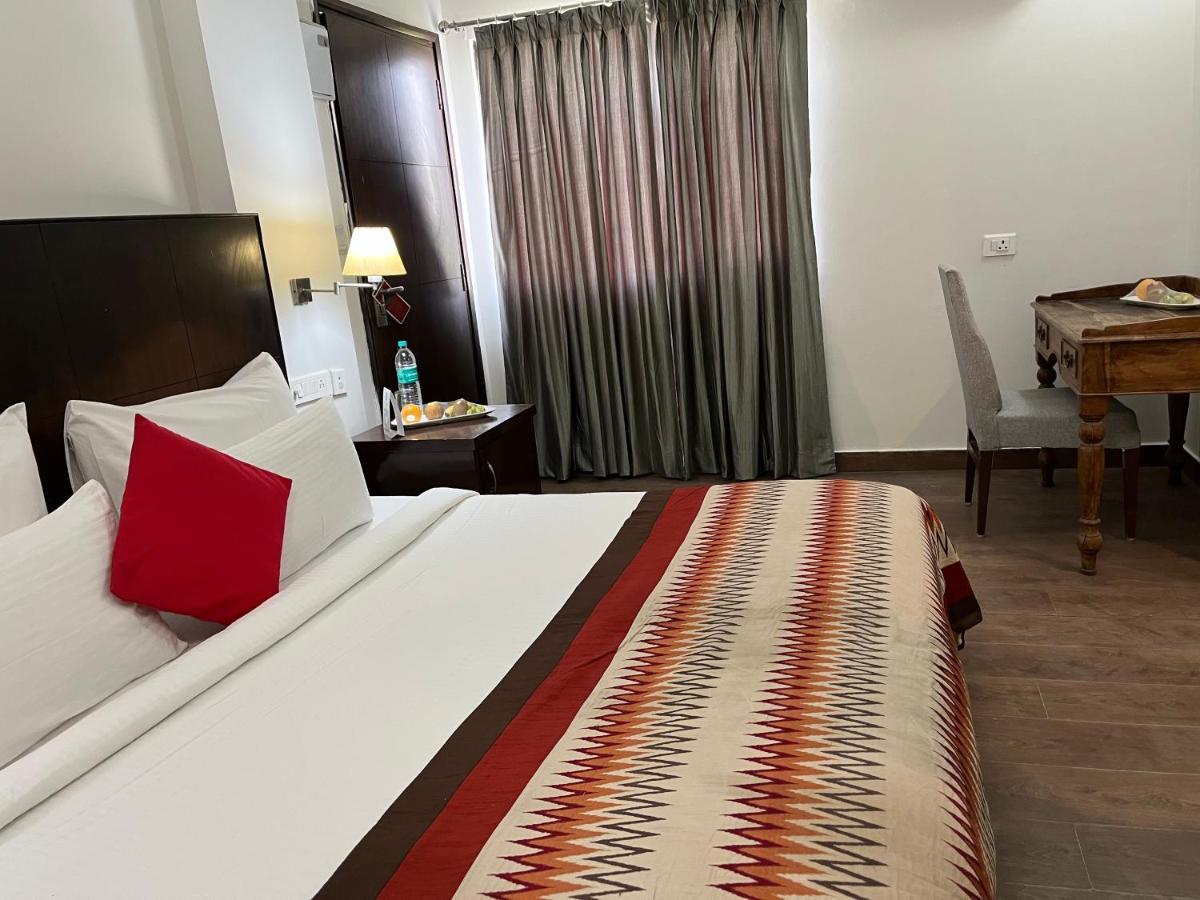 The Orion Express Hotel Jaipur Bagian luar foto